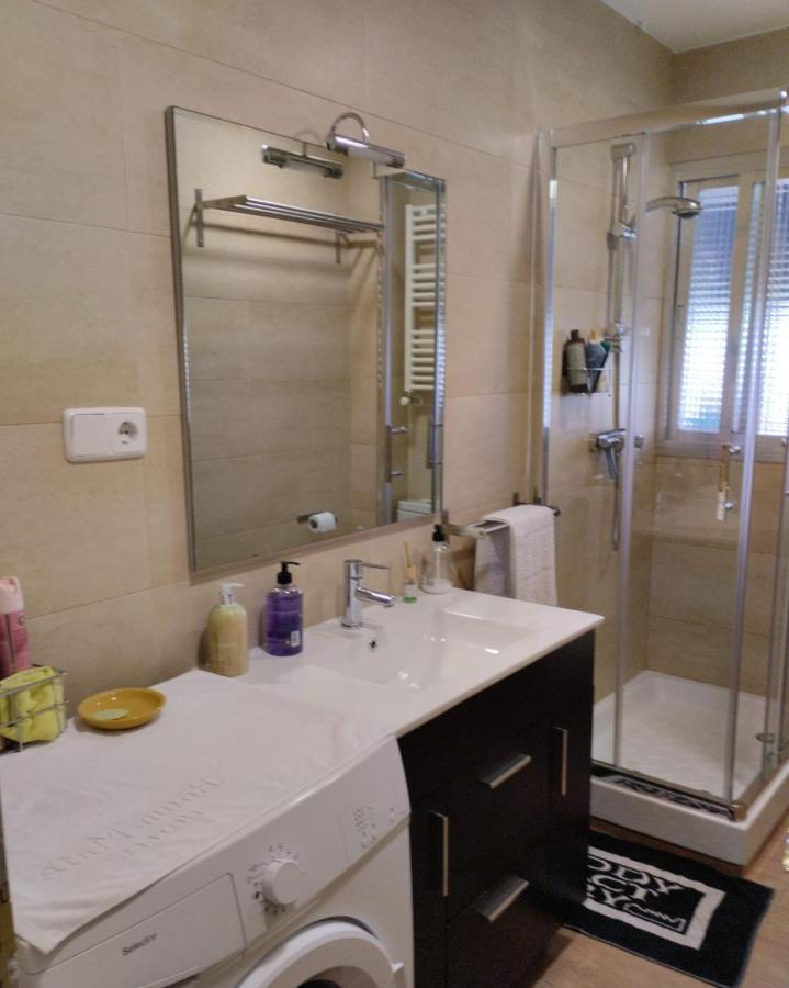 Habitacion Luminosas En Vista Alegre Мадрид Екстериор снимка